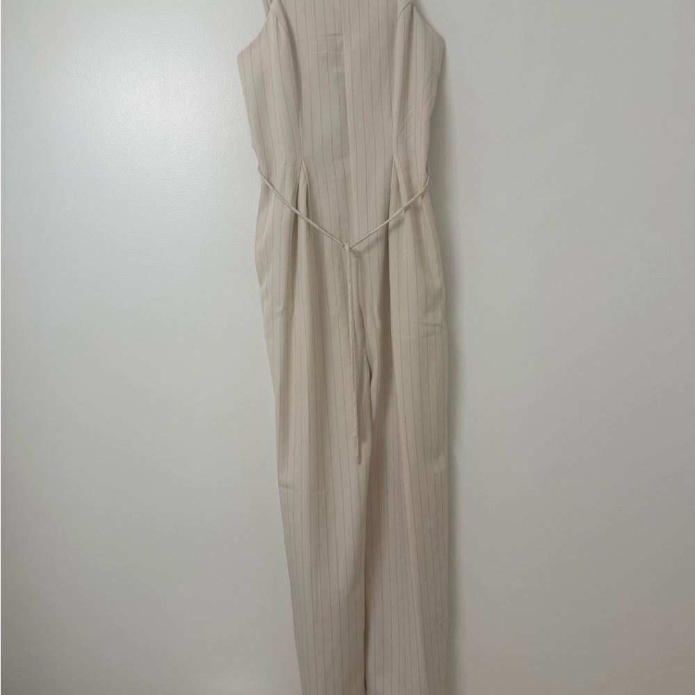 Chic Cream Sleeveless Jumpsuit